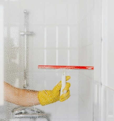 pexels-karola-g-4239091